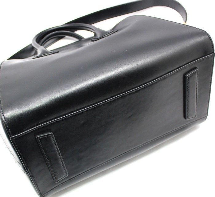 Givenchy Black Glossy Antigona Medium Shoulder Bag Size ONE SIZE - 3 Thumbnail