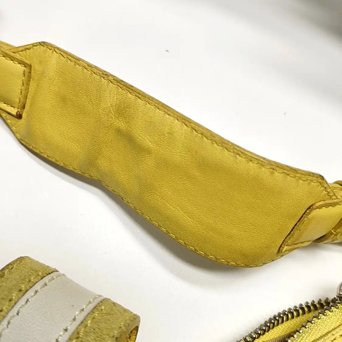 Givenchy GIVENCHY yellow cowhide leather handbag silver hardware detachable strap Size ONE SIZE - 11 Thumbnail