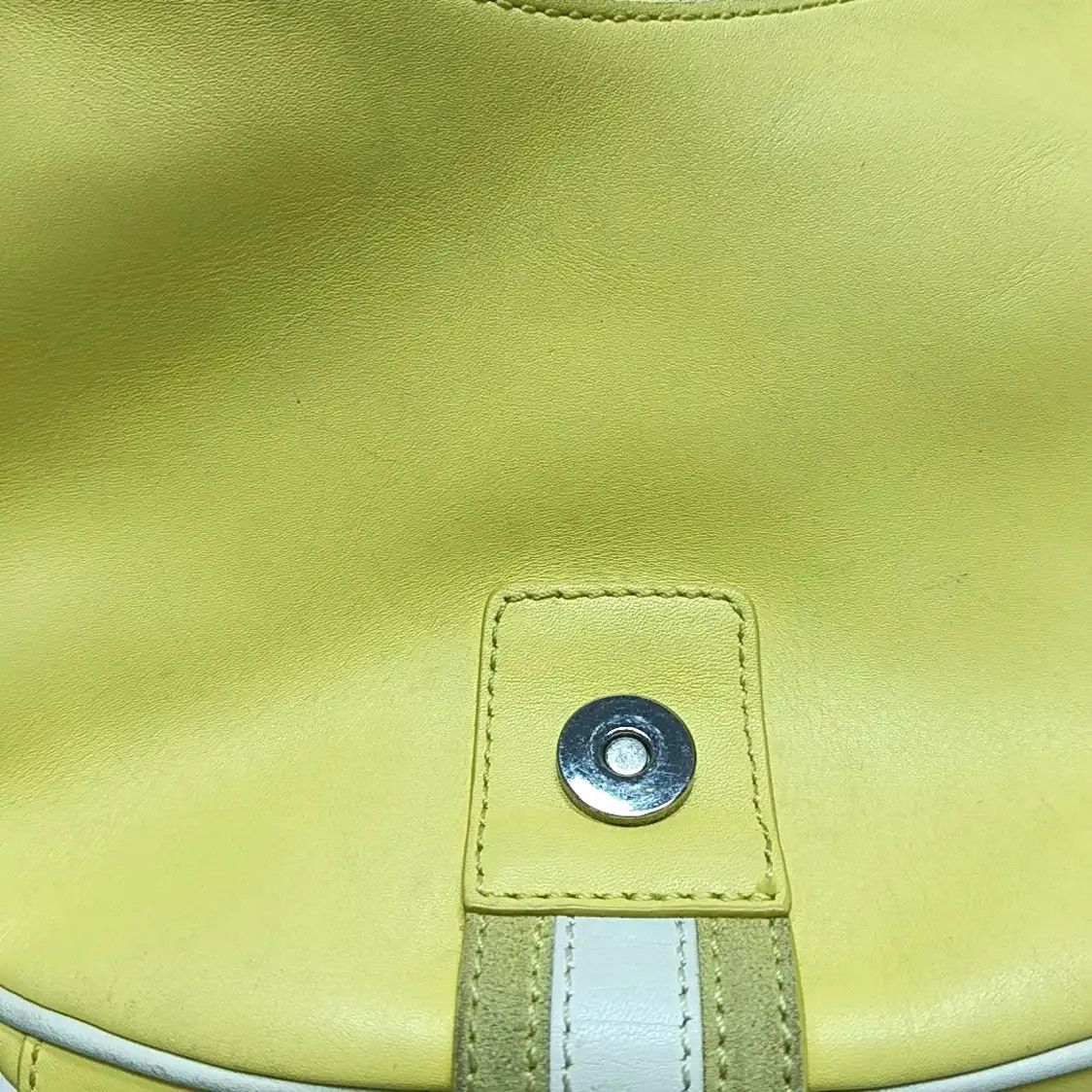 Givenchy GIVENCHY yellow cowhide leather handbag silver hardware detachable strap Size ONE SIZE - 9 Thumbnail