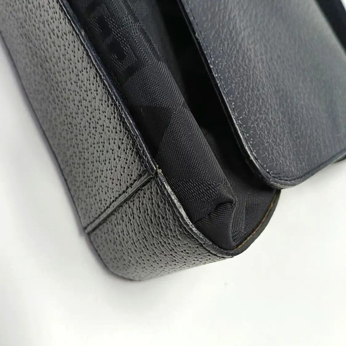 Givenchy GIVENCHY black nylon shoulder bag handbag gold hardware Size ONE SIZE - 12 Thumbnail