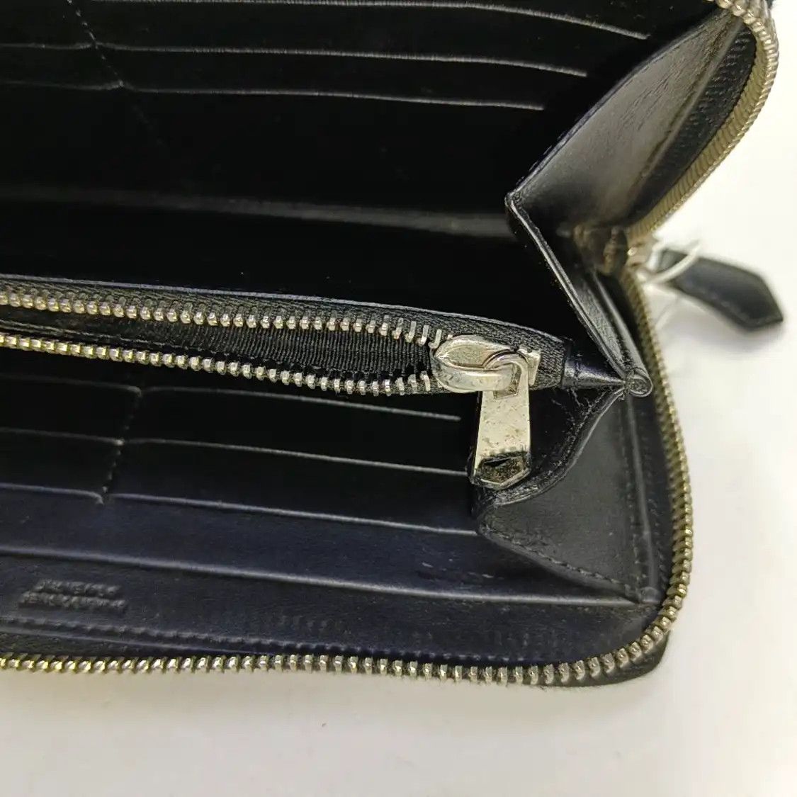 Givenchy GIVENCHY black cowhide leather print wallet silver hardware Size ONE SIZE - 10 Thumbnail