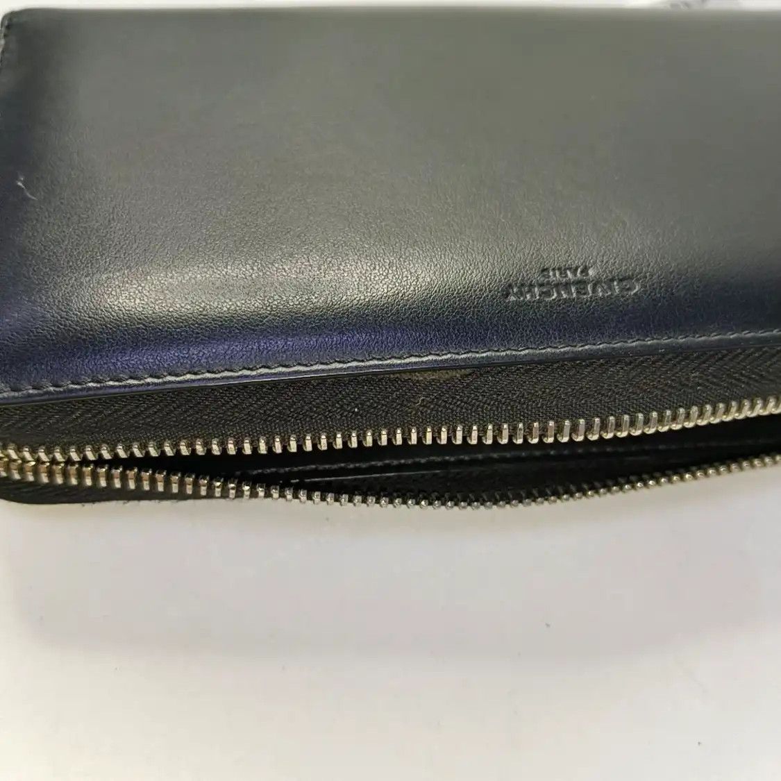 Givenchy GIVENCHY black cowhide leather print wallet silver hardware Size ONE SIZE - 11 Thumbnail