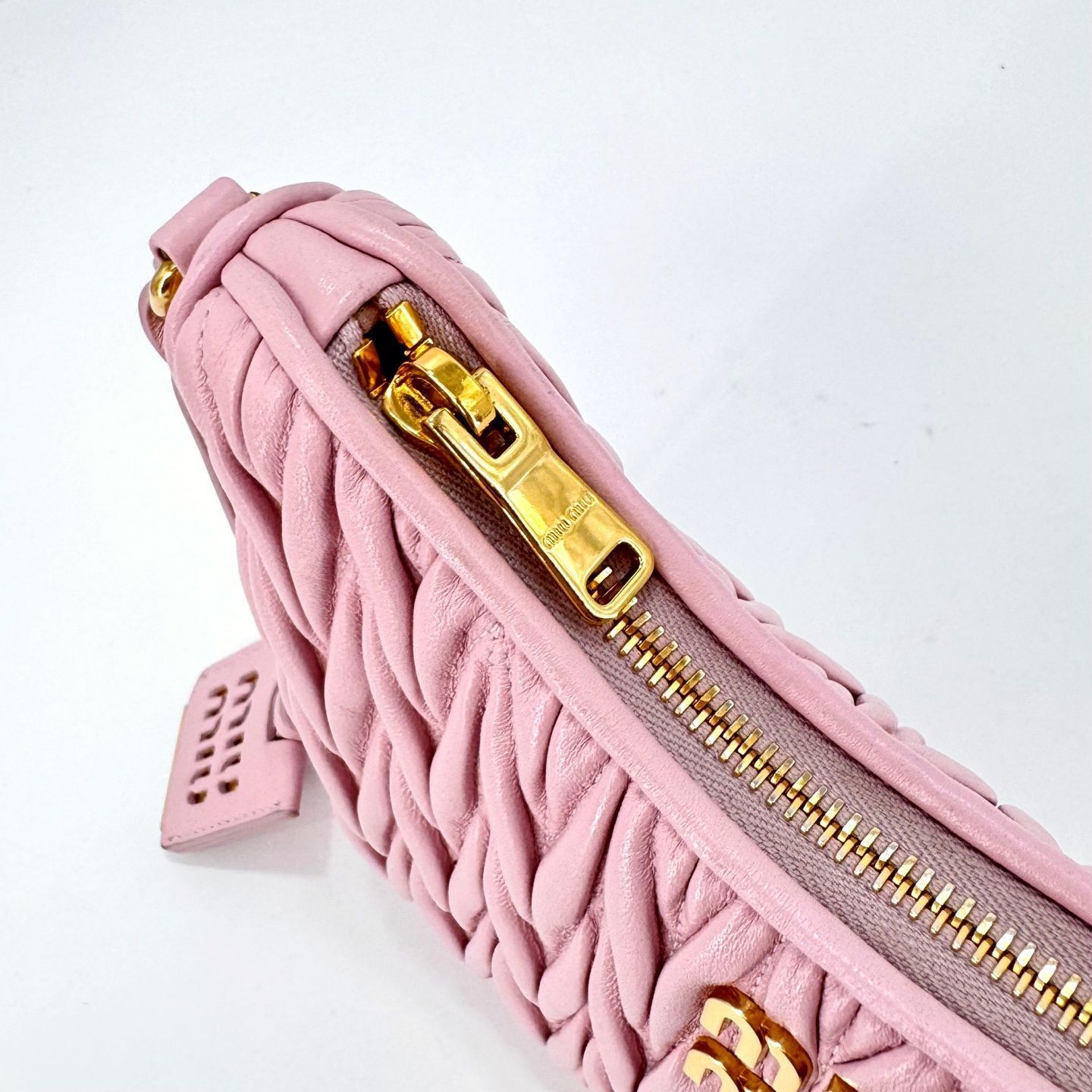Miu Miu Matelassé Napa Chain Shoulder Bag Crossbody Pink Size ONE SIZE - 8 Thumbnail