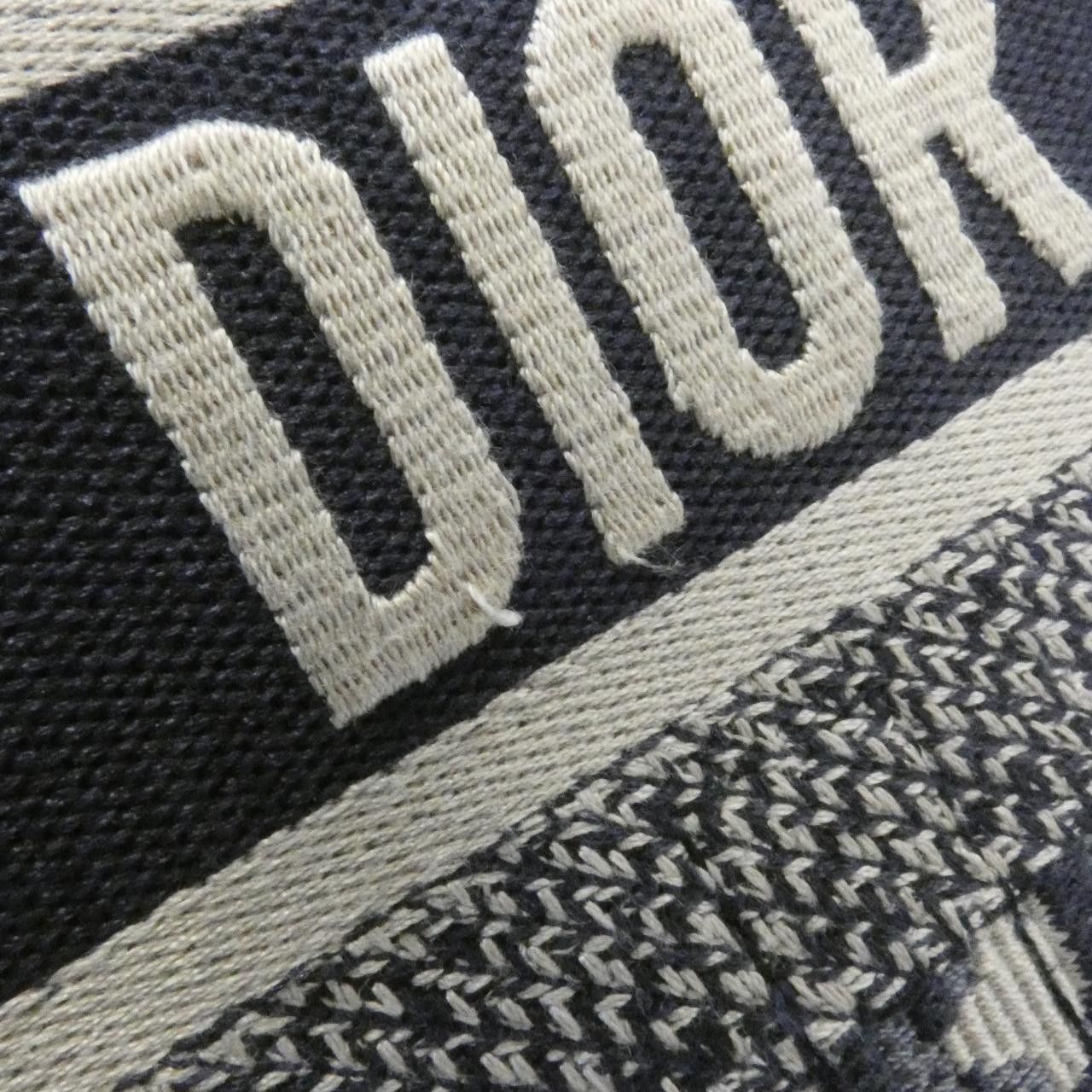 Dior Dior Christian Dior Dior Oblique Dior Camp Canvas Shoulder Bag Textile Shoulder Bag M1291VRIW DUTY FREE for USA Size ONE SIZE - 4 Thumbnail