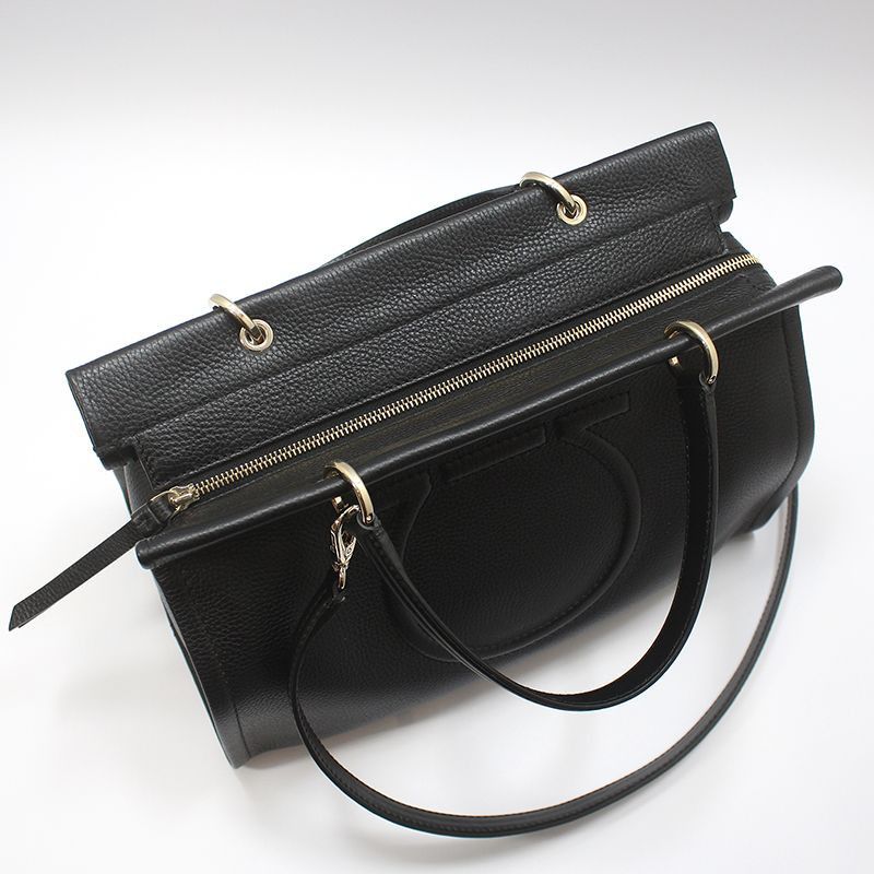 Salvatore Ferragamo Black Gancini Meera Shoulder Bag Size ONE SIZE - 7 Thumbnail