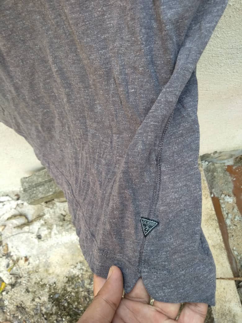 Guess GUESS 2003 SHIRTS Size US XL / EU 56 / 4 - 4 Thumbnail
