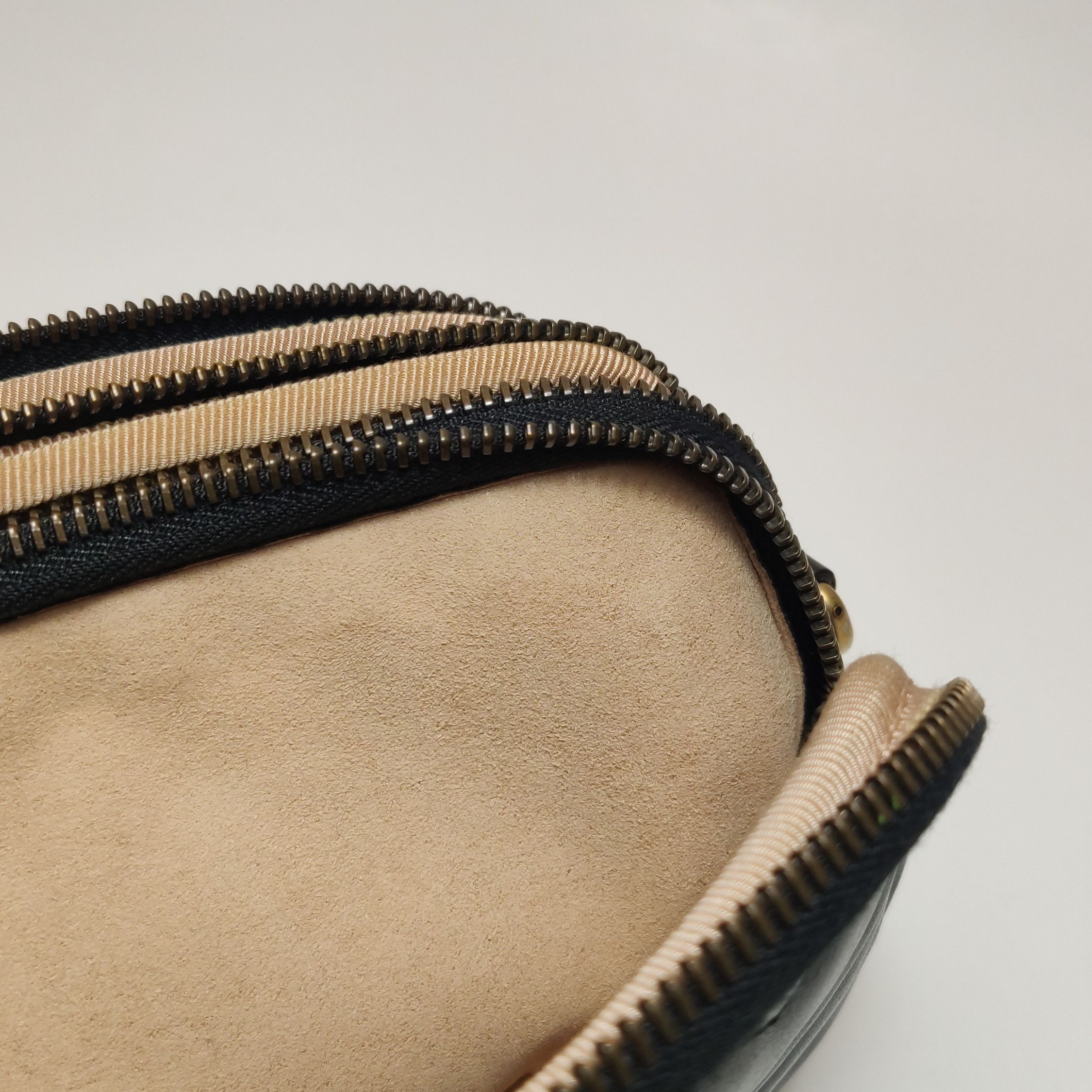 Gucci Gucci GG Marmont Matelassé Leather Chain Bag ONE SIZE Size ONE SIZE - 9 Thumbnail