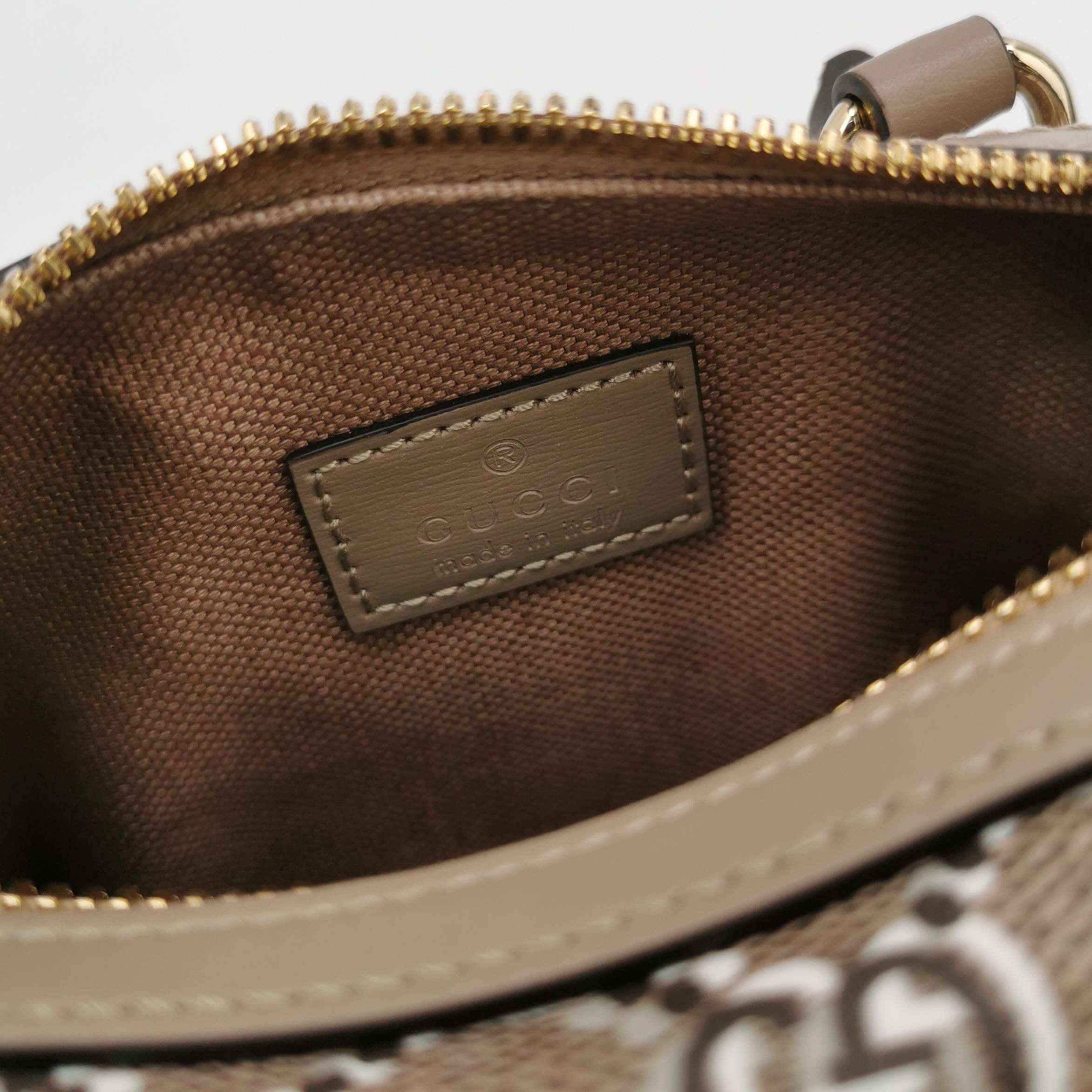 Gucci Gucci GG Emblem Mini Leather Handle Bag ONE SIZE Size ONE SIZE - 8 Thumbnail