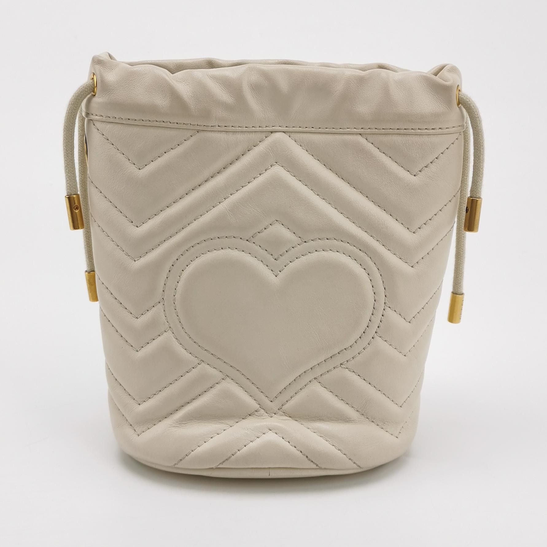 Gucci Gucci GG Marmont Quilted Leather Mini Bucket Bag ONE SIZE Size ONE SIZE - 5 Thumbnail