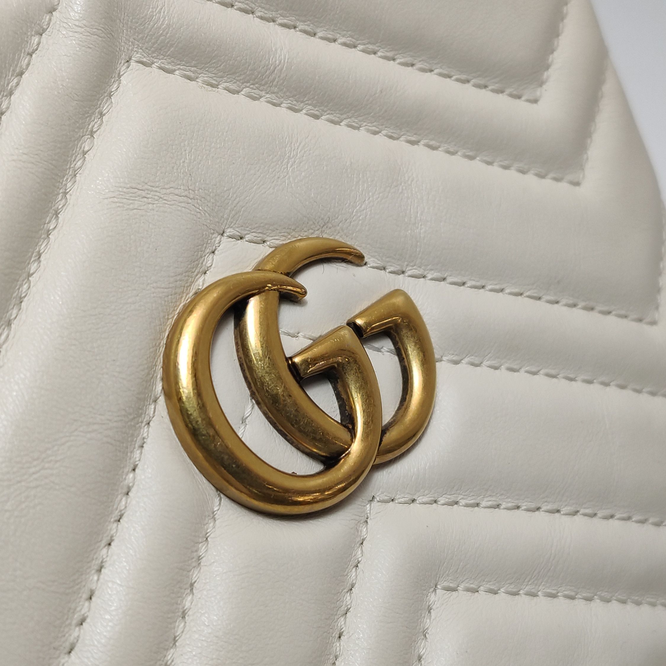 Gucci Gucci GG Marmont Quilted Leather Mini Bucket Bag ONE SIZE Size ONE SIZE - 11 Thumbnail