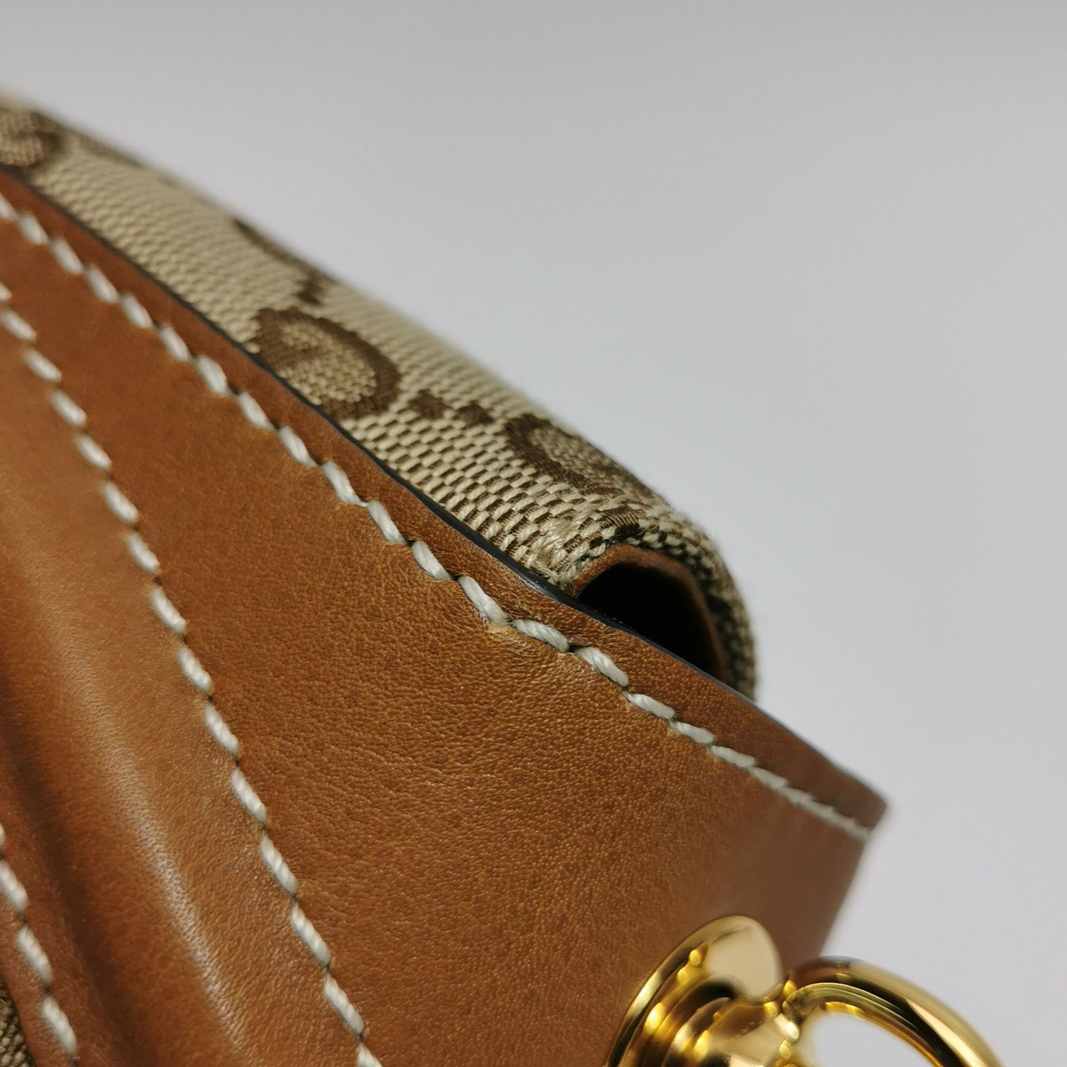 Gucci Gucci Blondie Mini GG Canvas Shoulder Bag Size ONE SIZE Size ONE SIZE - 16 Thumbnail
