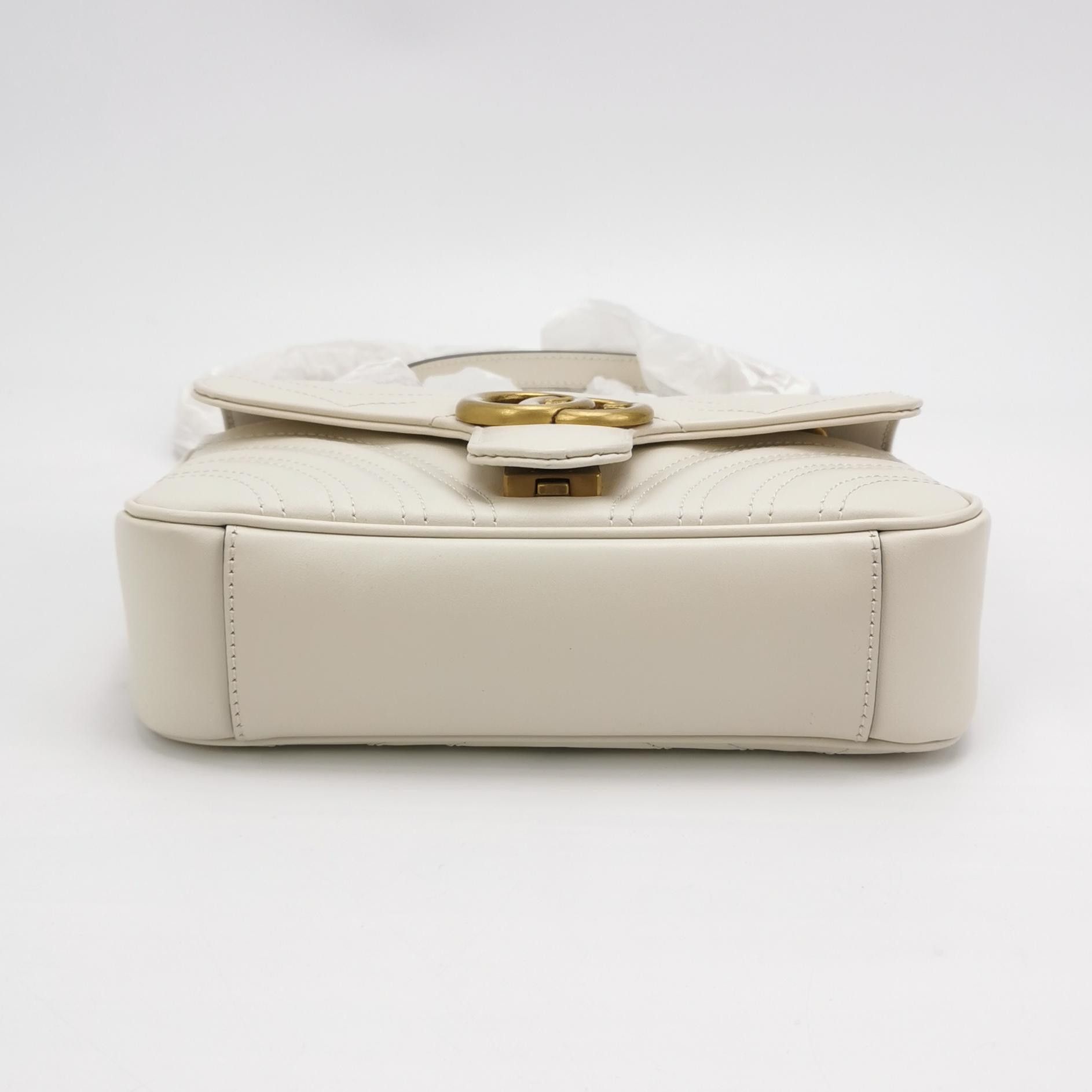 Gucci Gucci GG Marmont V-Quilted Leather Shoulder Bag Size ONE SIZE - 6 Thumbnail