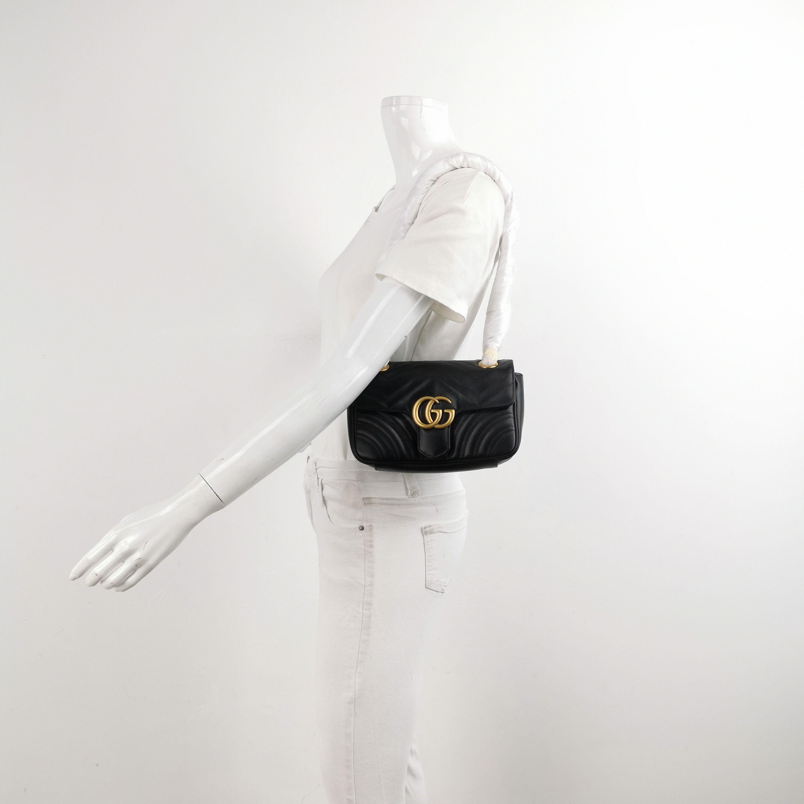Gucci Gucci Marmont V-Quilted Leather Shoulder Bag Size ONE SIZE - 2 Thumbnail