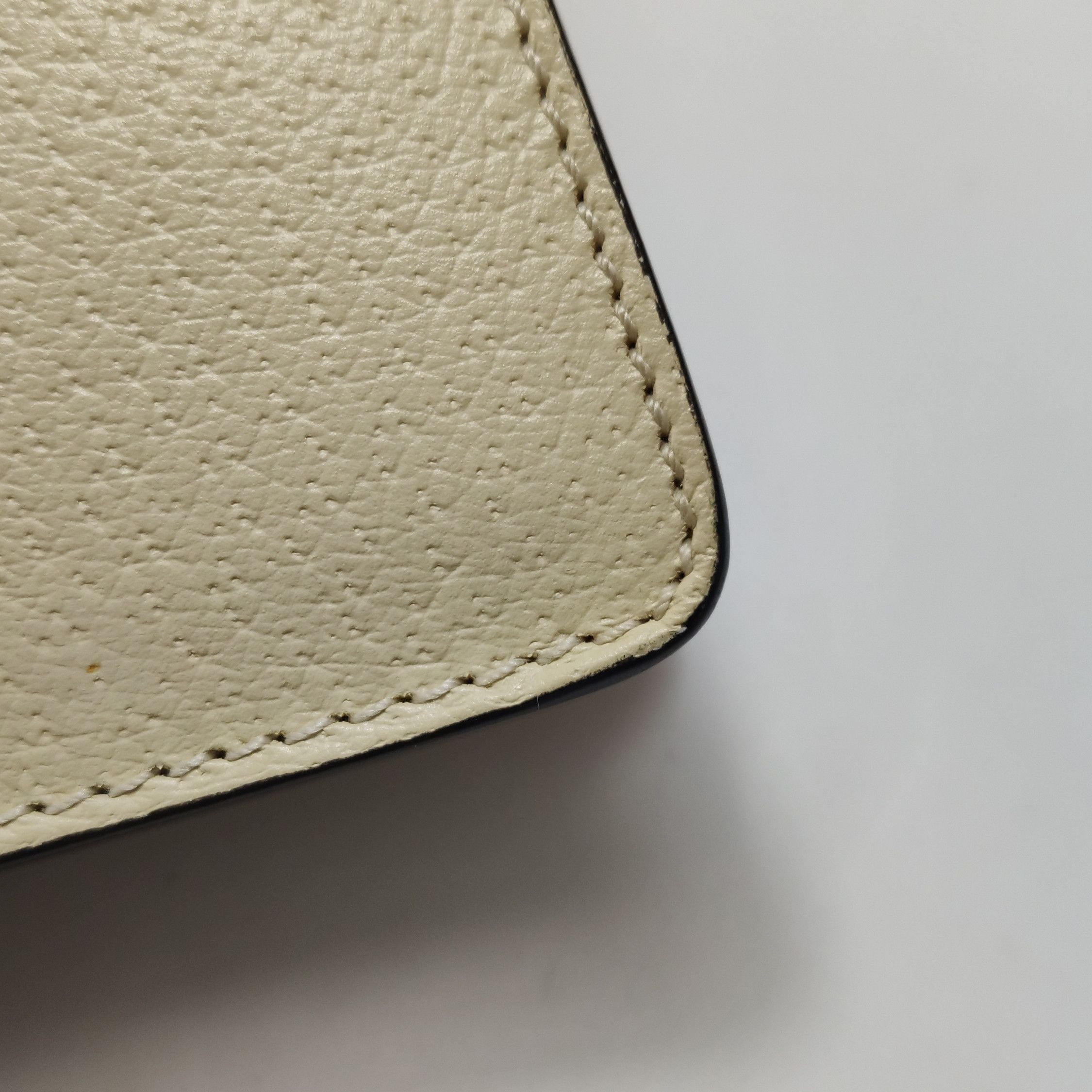 Gucci Gucci Dionysus Mini Leather Shoulder Bag White Size ONE SIZE - 17 Thumbnail