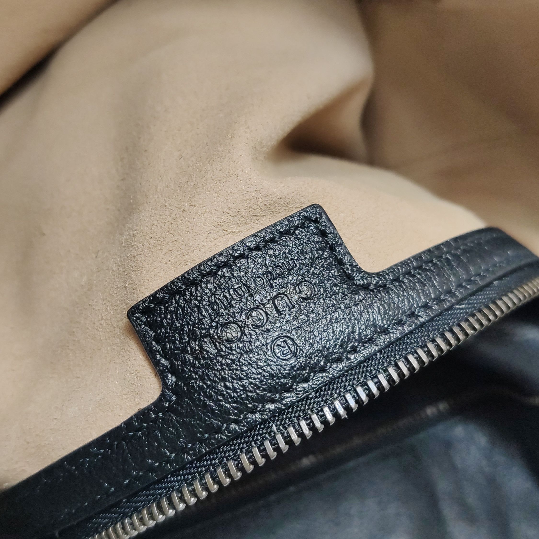 Gucci Gucci Diana Medium Leather Bamboo Handle Bag One Size Size ONE SIZE - 17 Thumbnail