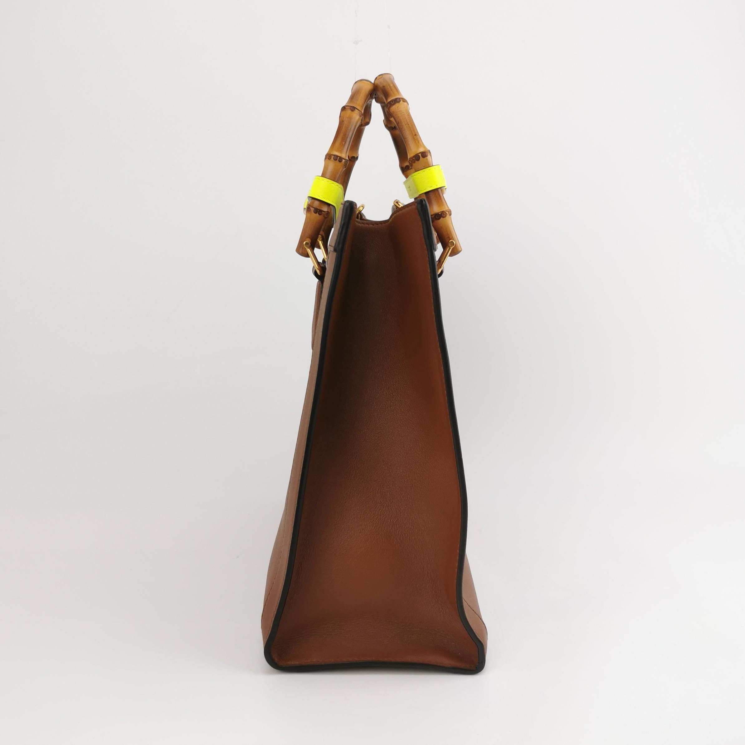 Gucci Gucci Diana Medium Leather Bamboo Handle Bag Size ONE SIZE Size ONE SIZE - 3 Thumbnail