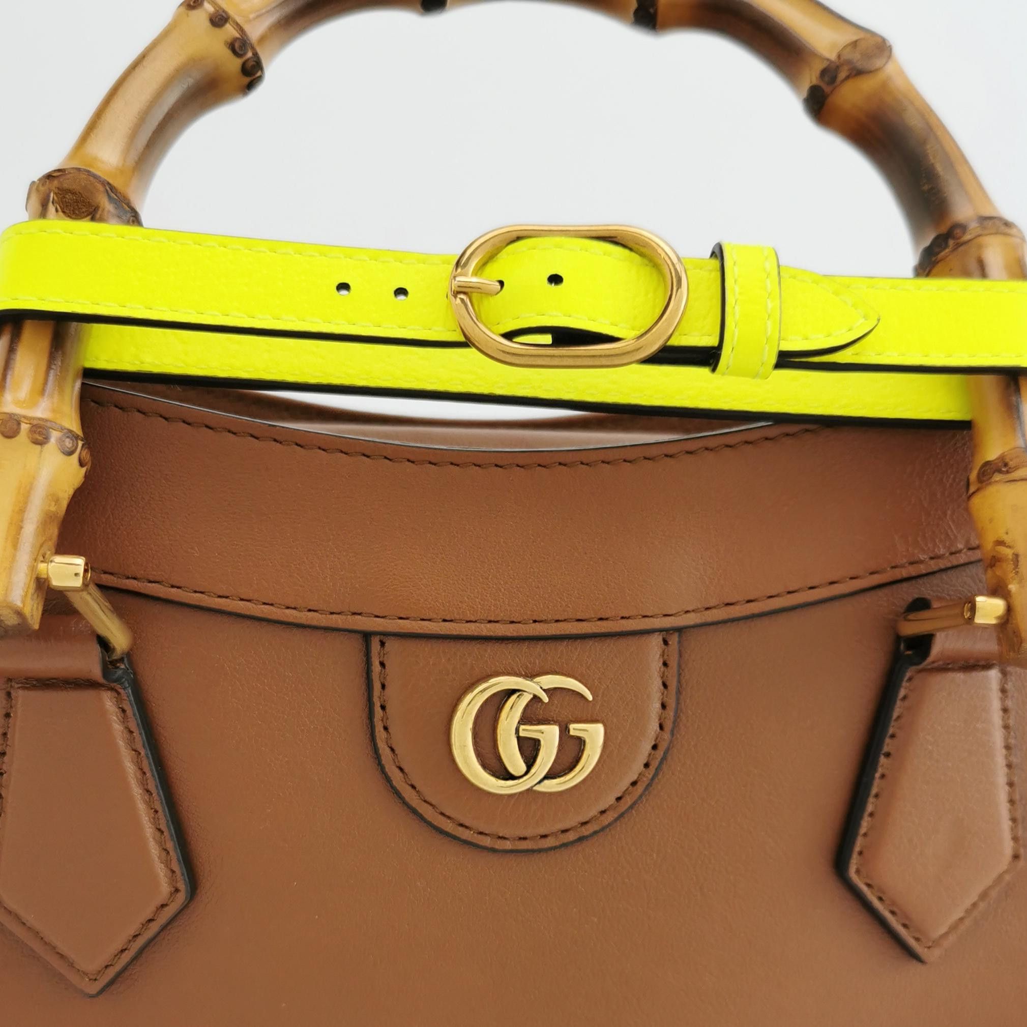 Gucci Gucci Diana Medium Leather Bamboo Handle Bag Size ONE SIZE Size ONE SIZE - 8 Thumbnail