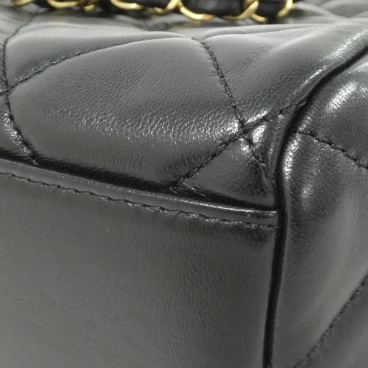 Chanel Chanel Chanel Lambskin Shoulder Bag Leather Shoulder Bag DUTY FREE for USA Size ONE SIZE - 3 Thumbnail