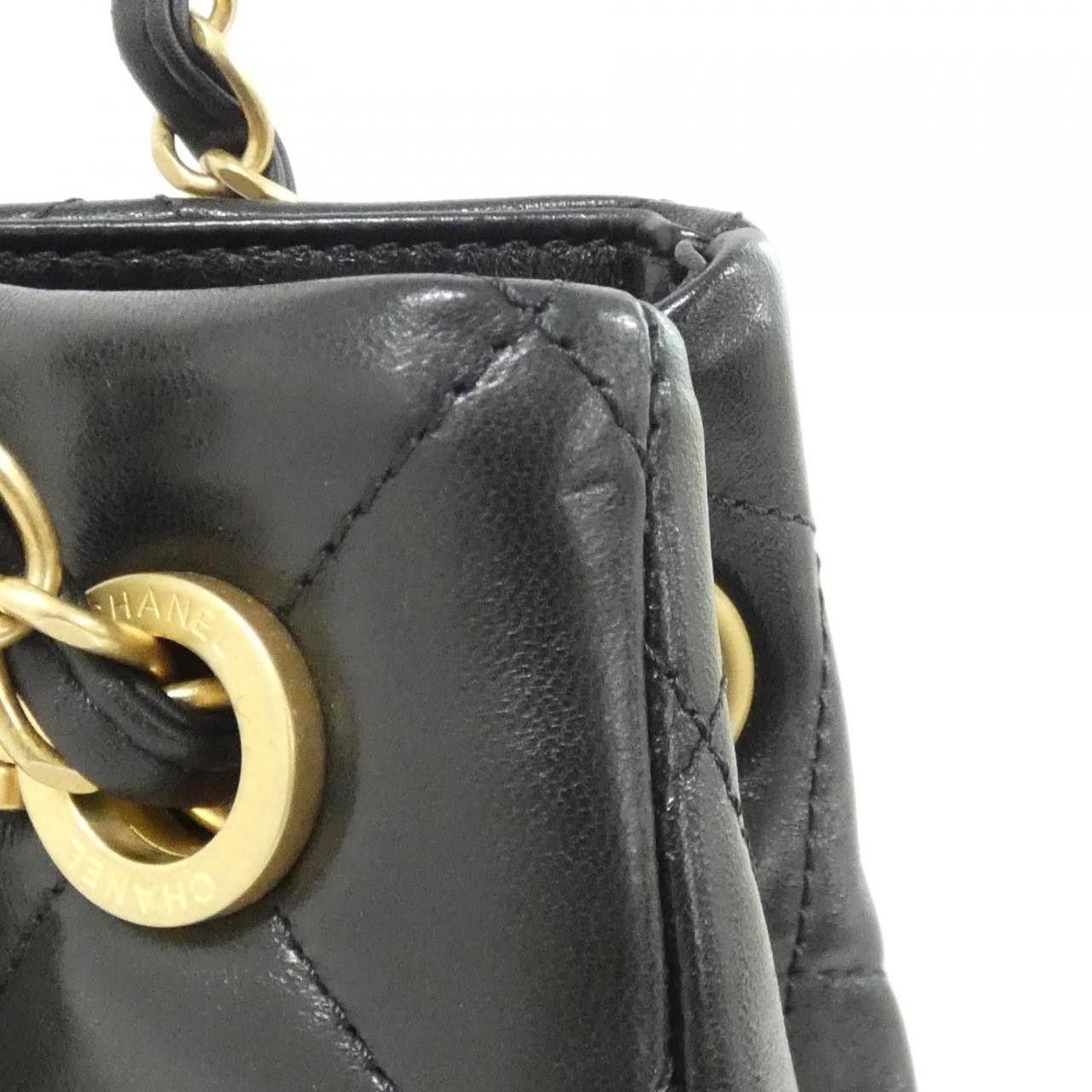 Chanel Chanel Chanel Lambskin Shoulder Bag Leather Shoulder Bag DUTY FREE for USA Size ONE SIZE - 6 Thumbnail