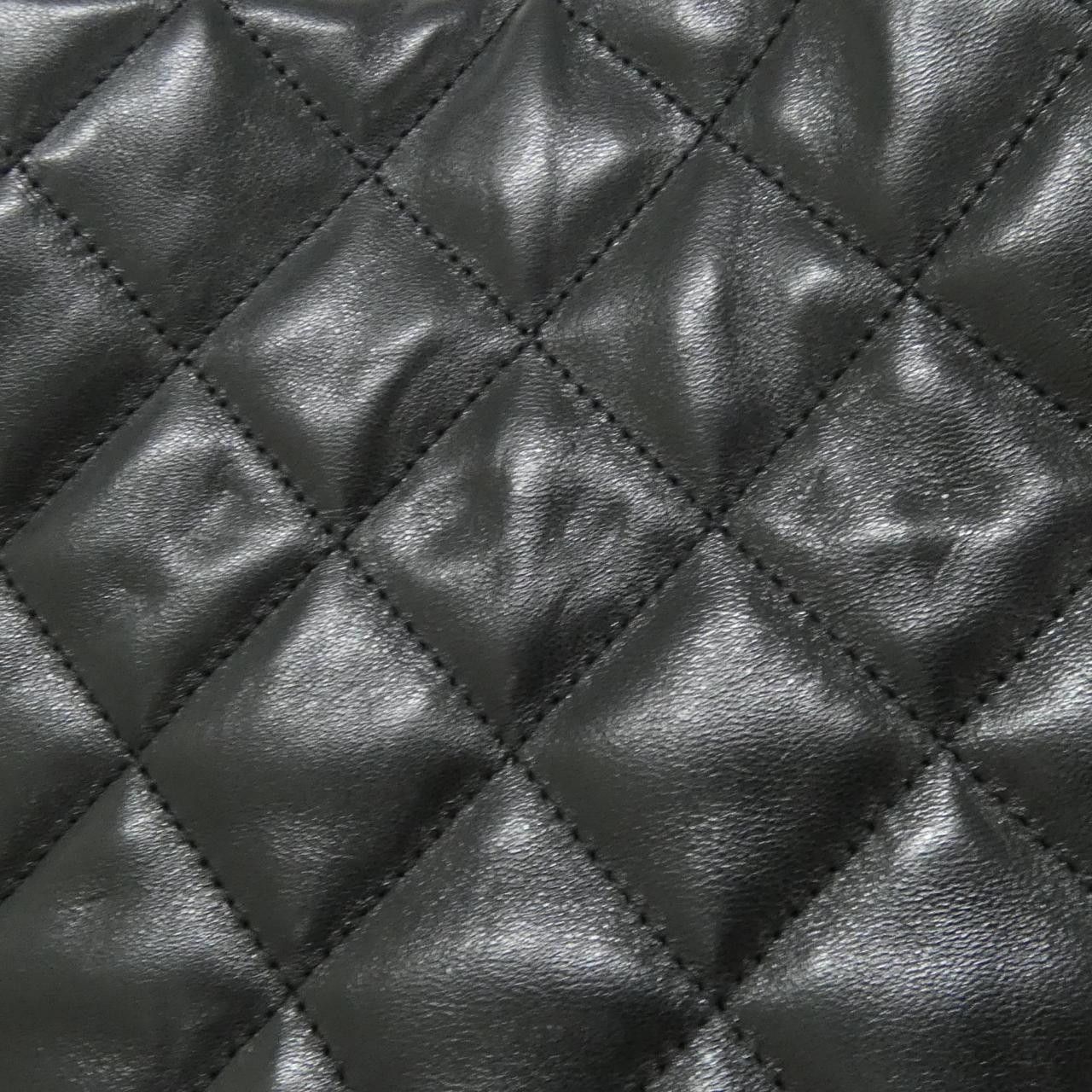 Chanel Chanel Chanel Lambskin Shoulder Bag Leather Shoulder Bag DUTY FREE for USA Size ONE SIZE - 5 Thumbnail