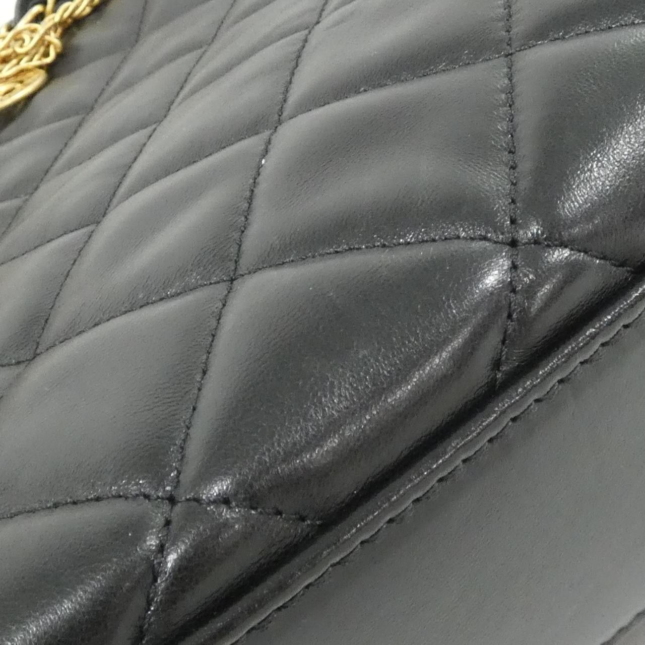 Chanel Chanel Chanel Lambskin Shoulder Bag Leather Shoulder Bag DUTY FREE for USA Size ONE SIZE - 8 Thumbnail