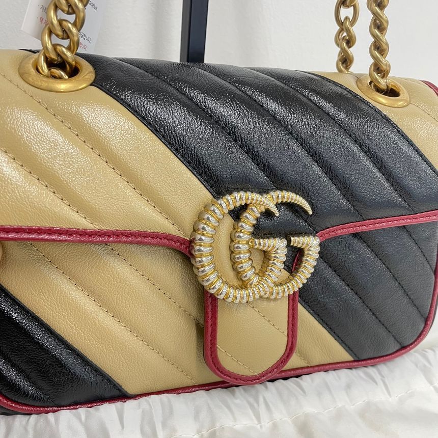 Gucci GG Marmont Matelassé Shoulder Bag Size ONE SIZE - 3 Thumbnail