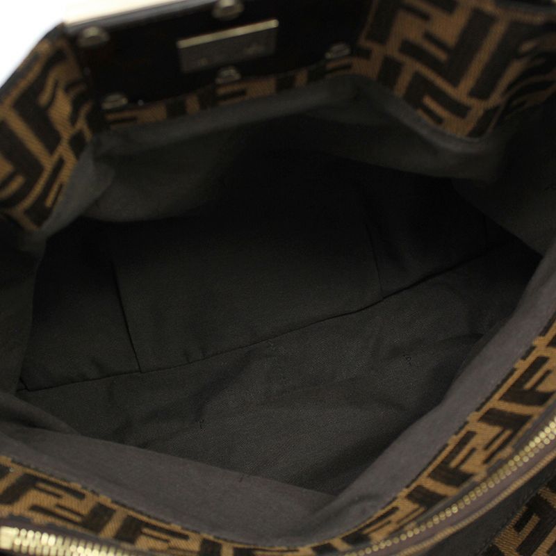 Fendi Juka Mia Large Chain Shoulder Bag Size ONE SIZE - 10 Thumbnail
