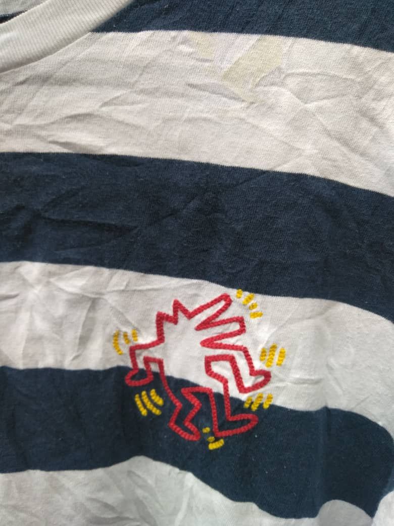 Keith Haring Uniqlo X Keith Haring MOMA Logo Shirt Size US XL / EU 56 / 4 - 5 Thumbnail