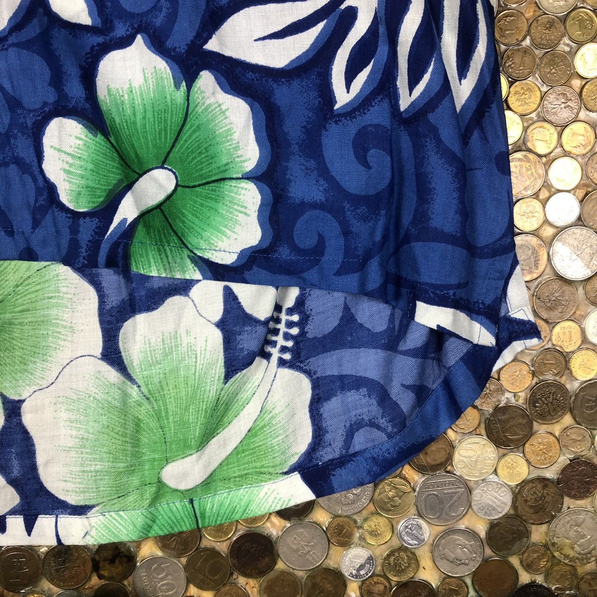 Other Hawaiian Shirt Size US M / EU 48-50 / 2 - 4 Thumbnail