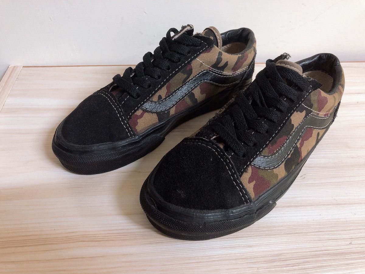 Vintage vans shoes camo print style36 made in usa