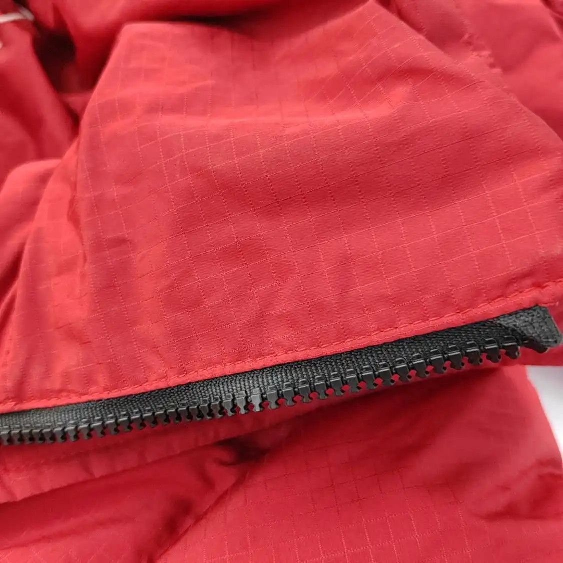 Balenciaga BALENCIAGA S size red polyester Women's mid-length padded coat Down Jackets Size S / US 4 / IT 40 - 5 Thumbnail