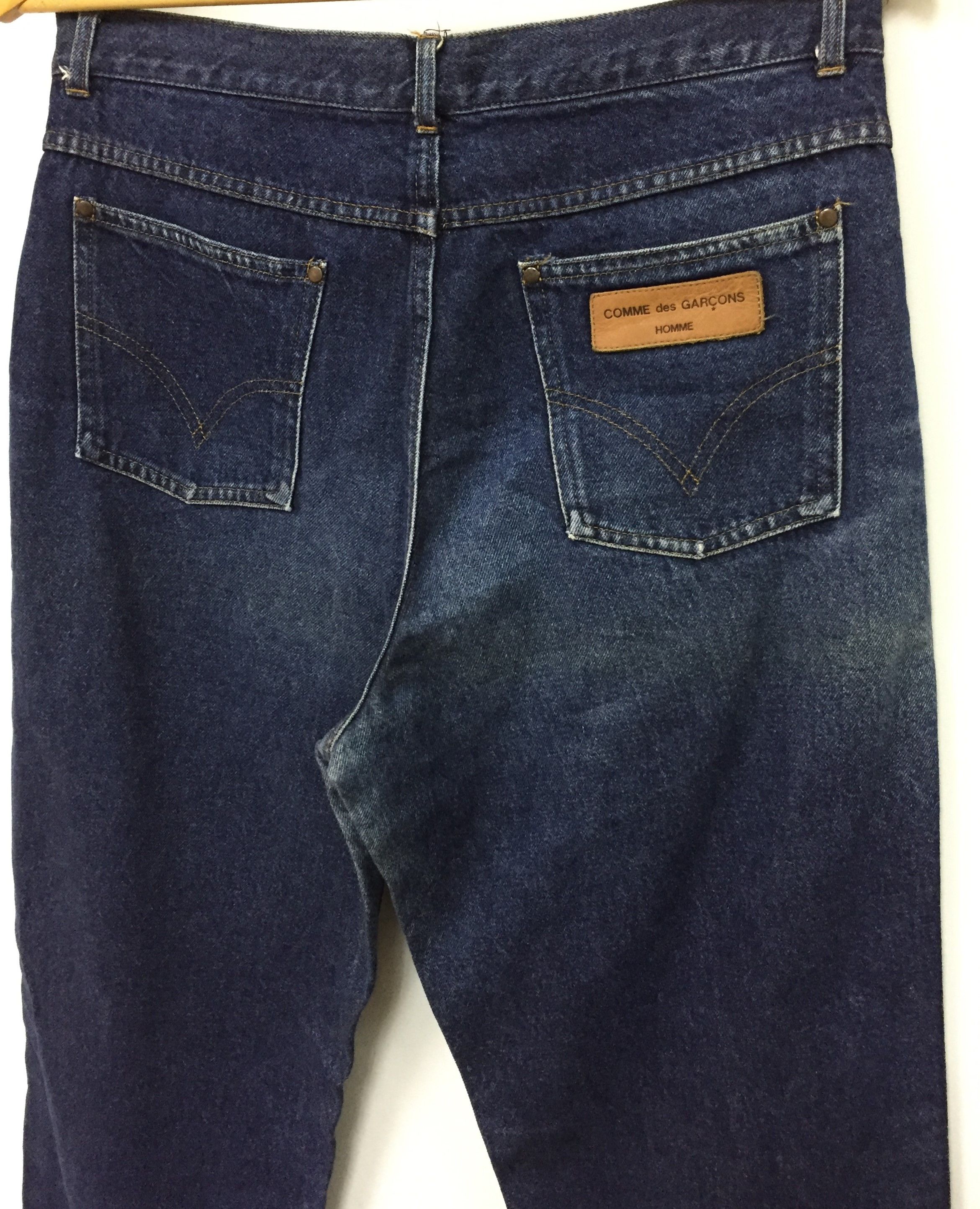 Comme des Garcons Homme AD1989 Comme Des Garcons Homme leather patch Logo denim Size US 32 / EU 48 - 1 Thumbnail