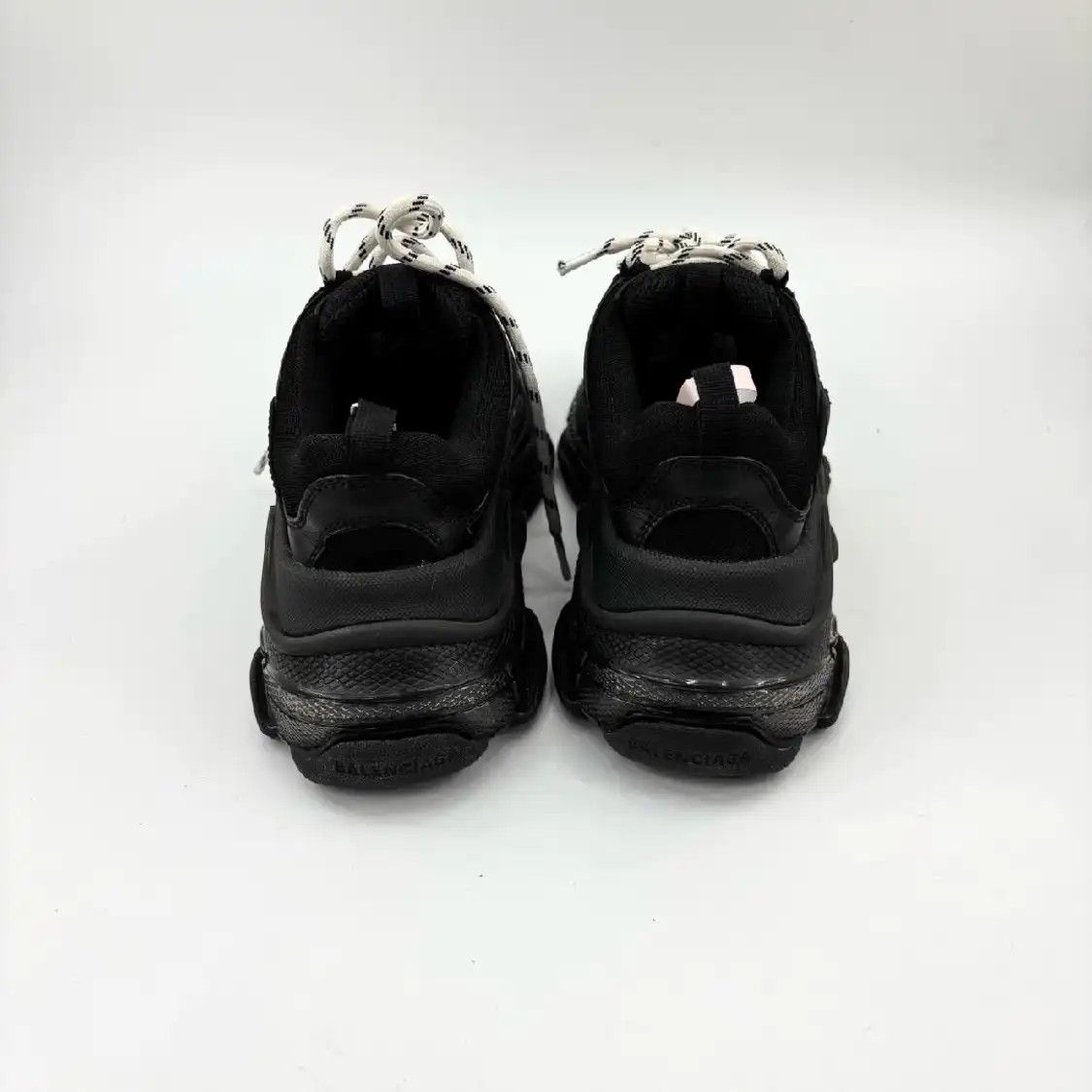 Balenciaga BALENCIAGA black leather Women's casual sneakers 37 Size US 7 / IT 37 - 4 Thumbnail