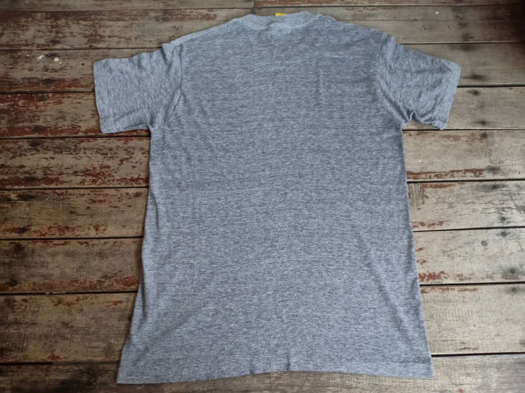Nike × Vintage Vintage Nike Blue Tag T-Shirt Block Rayon Swoosh Nike2 Size US L / EU 52-54 / 3 - 2 Thumbnail