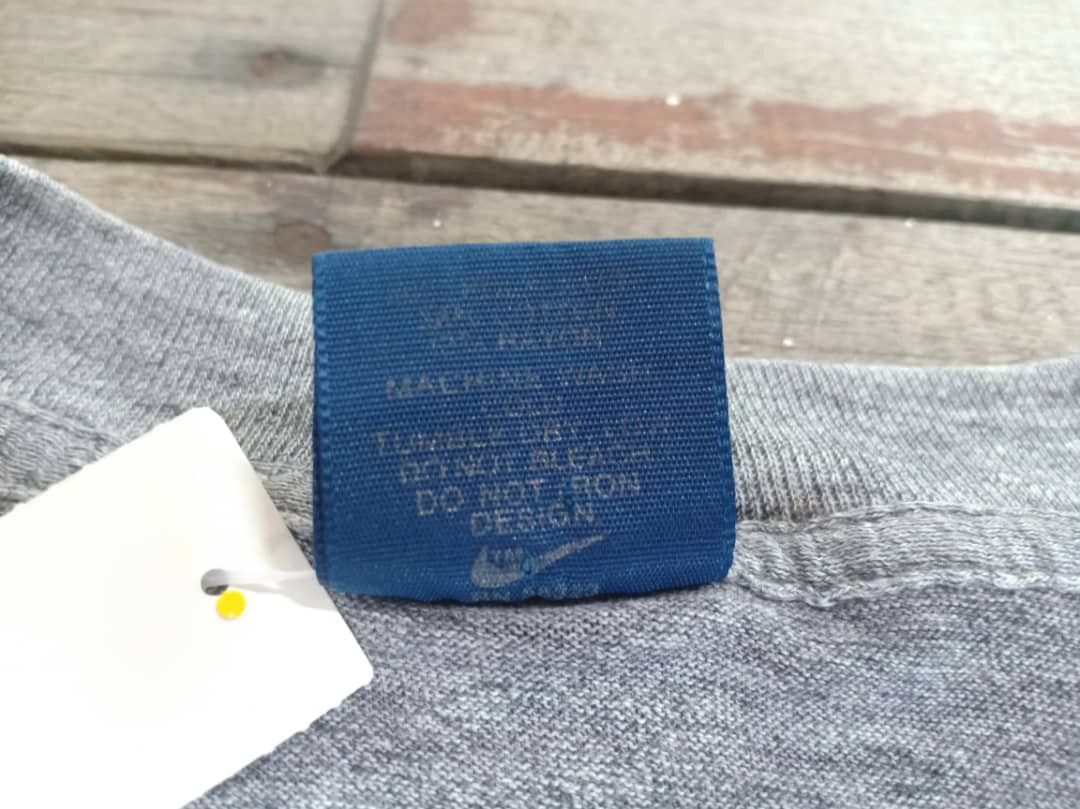 Nike × Vintage Vintage Nike Blue Tag T-Shirt Block Rayon Swoosh Nike2 Size US L / EU 52-54 / 3 - 5 Thumbnail