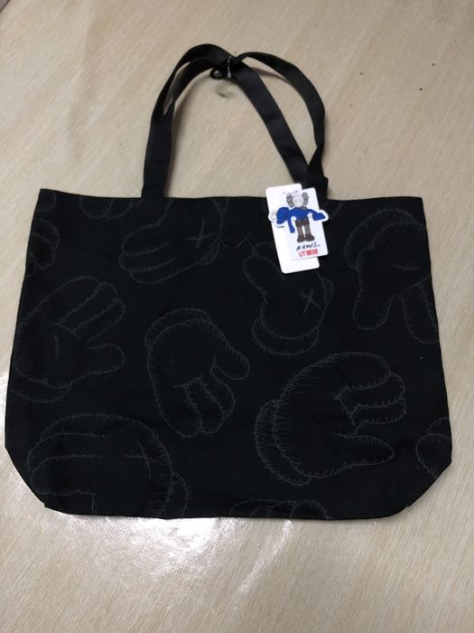 Kaws tote bag discount black