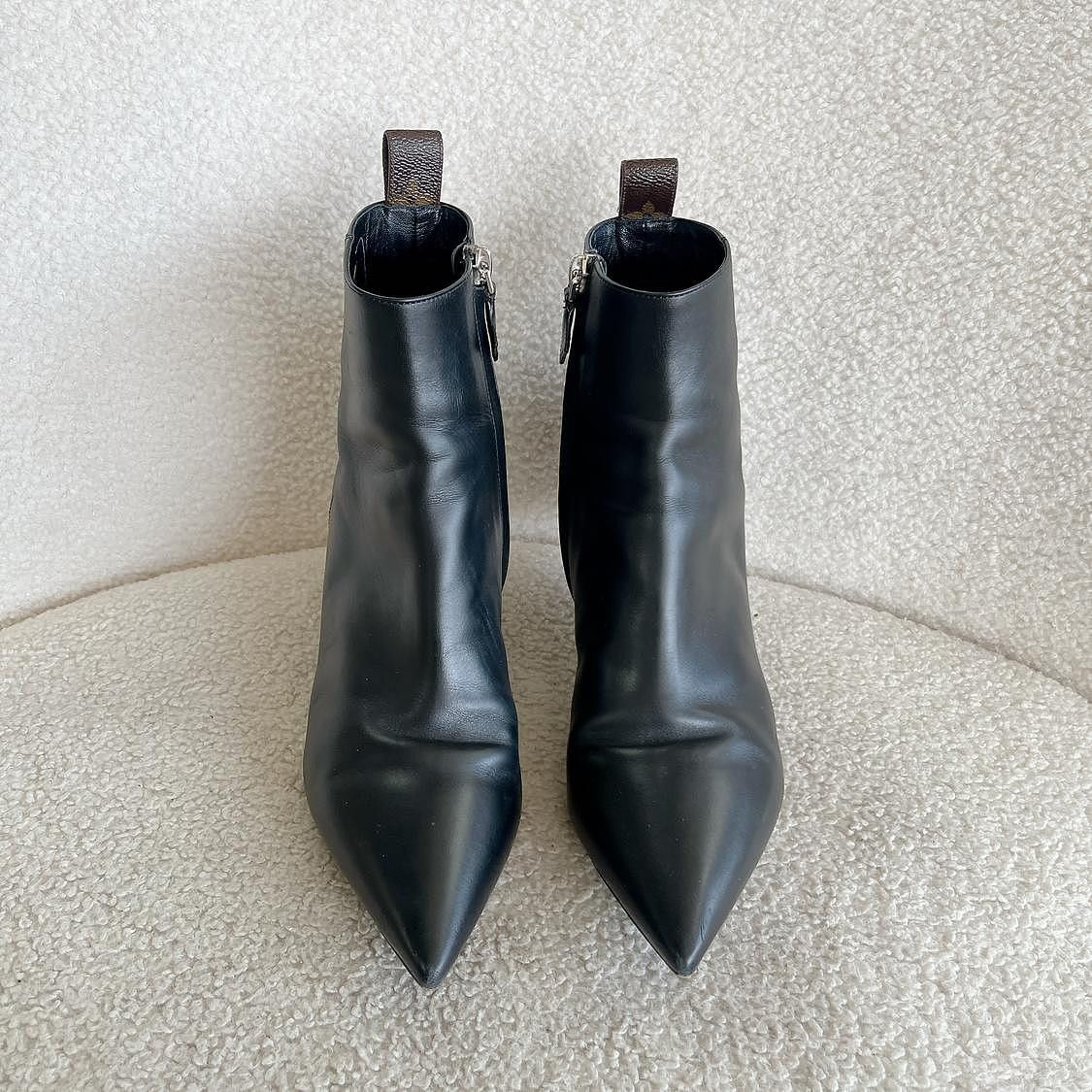 Louis Vuitton Louis Vuitton Black Leather Kitten Heel Ankle Boots 36.5 Size US 6.5 / IT 36.5 - 3 Thumbnail