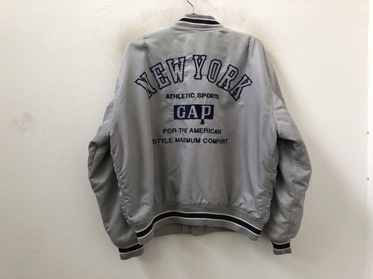 Gap × Vintage The Iconic Vintage Gap 90s Spellout Bomber Jacket Size US L / EU 52-54 / 3 - 1 Thumbnail