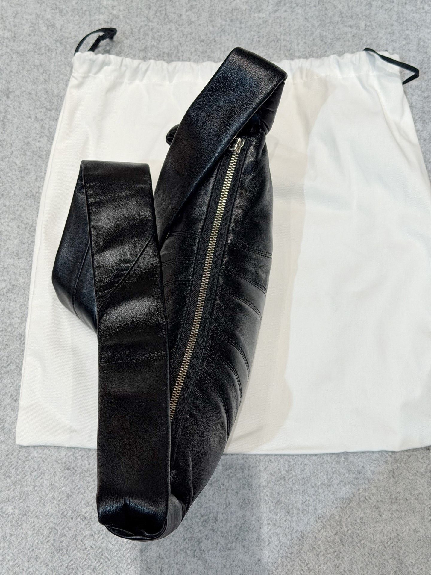 Lemaire Lemaire Small Black Leather Croissant Bag Size ONE SIZE - 5 Thumbnail