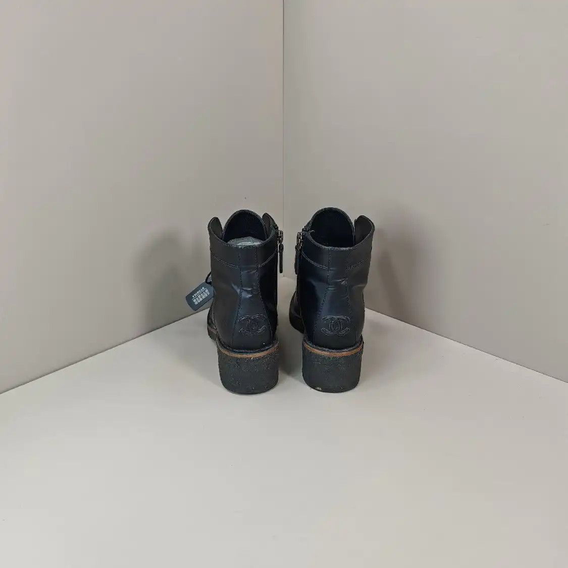 Chanel CHANEL black leather Women's ankle boots 35.5 Size US 5.5 / IT 35.5 - 4 Thumbnail