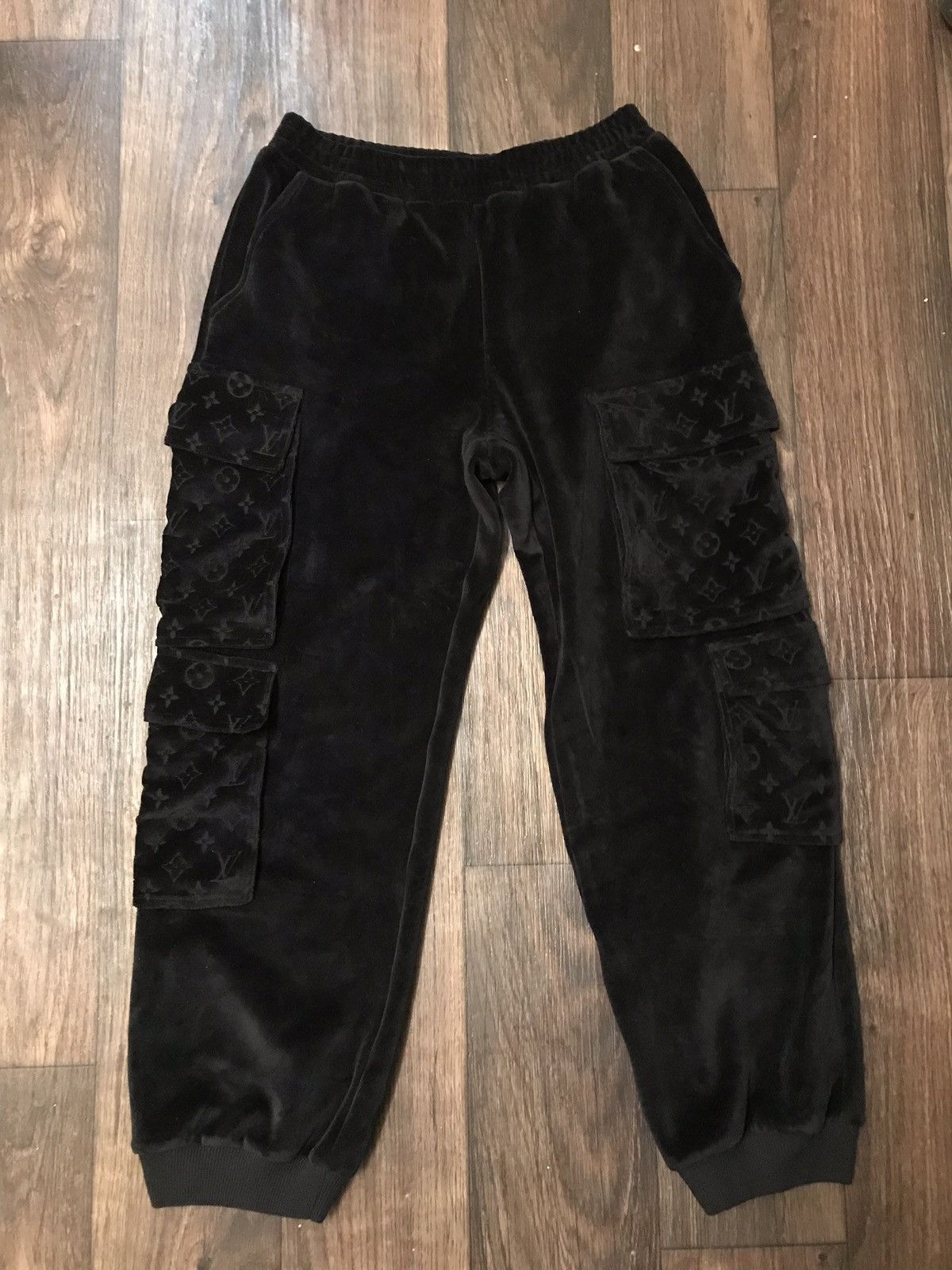 Louis Vuitton 2019 Velour Multi-Pocket Cargo Pants - Black, 10 Rise Pants,  Clothing - LOU260730