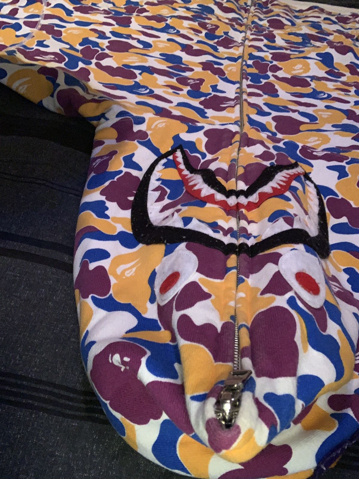 Bape BAPE Los Angeles Camo Shark Hoodie XXL(2008) #MCS-00119 Size US XXL / EU 58 / 5 - 2 Thumbnail