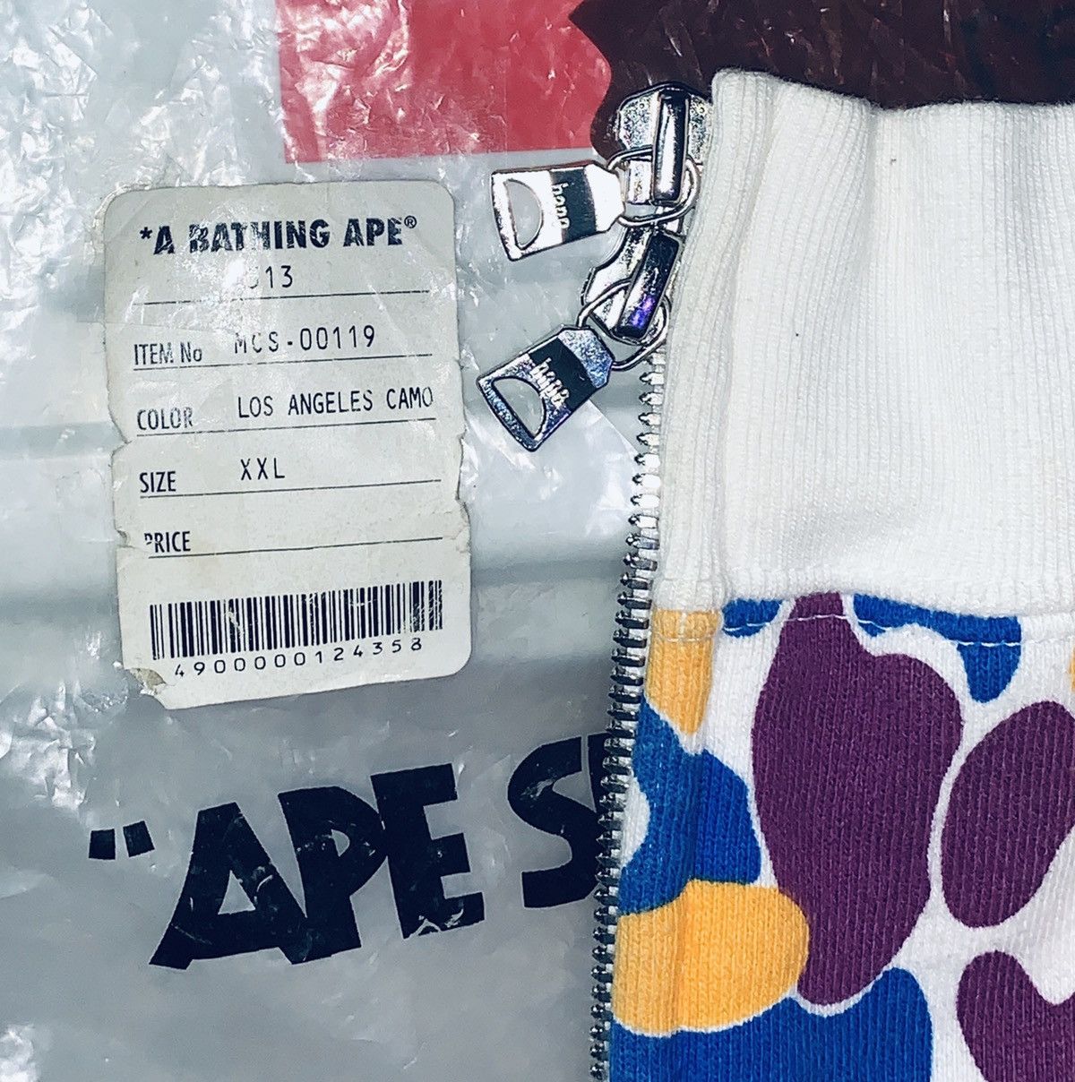 Bape BAPE Los Angeles Camo Shark Hoodie XXL(2008) #MCS-00119 Size US XXL / EU 58 / 5 - 16 Thumbnail