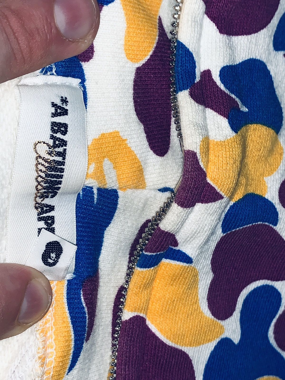 Bape BAPE Los Angeles Camo Shark Hoodie XXL(2008) #MCS-00119 Size US XXL / EU 58 / 5 - 7 Thumbnail