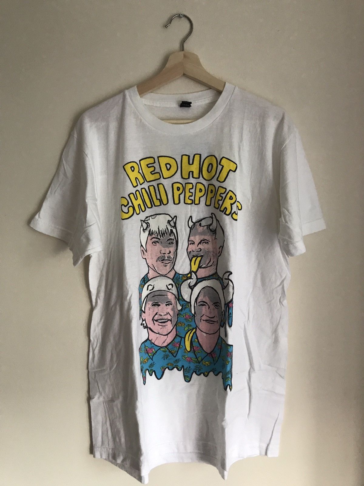Tultex Red Hot Chili Peppers 2017 Tour T-Shirt | Grailed