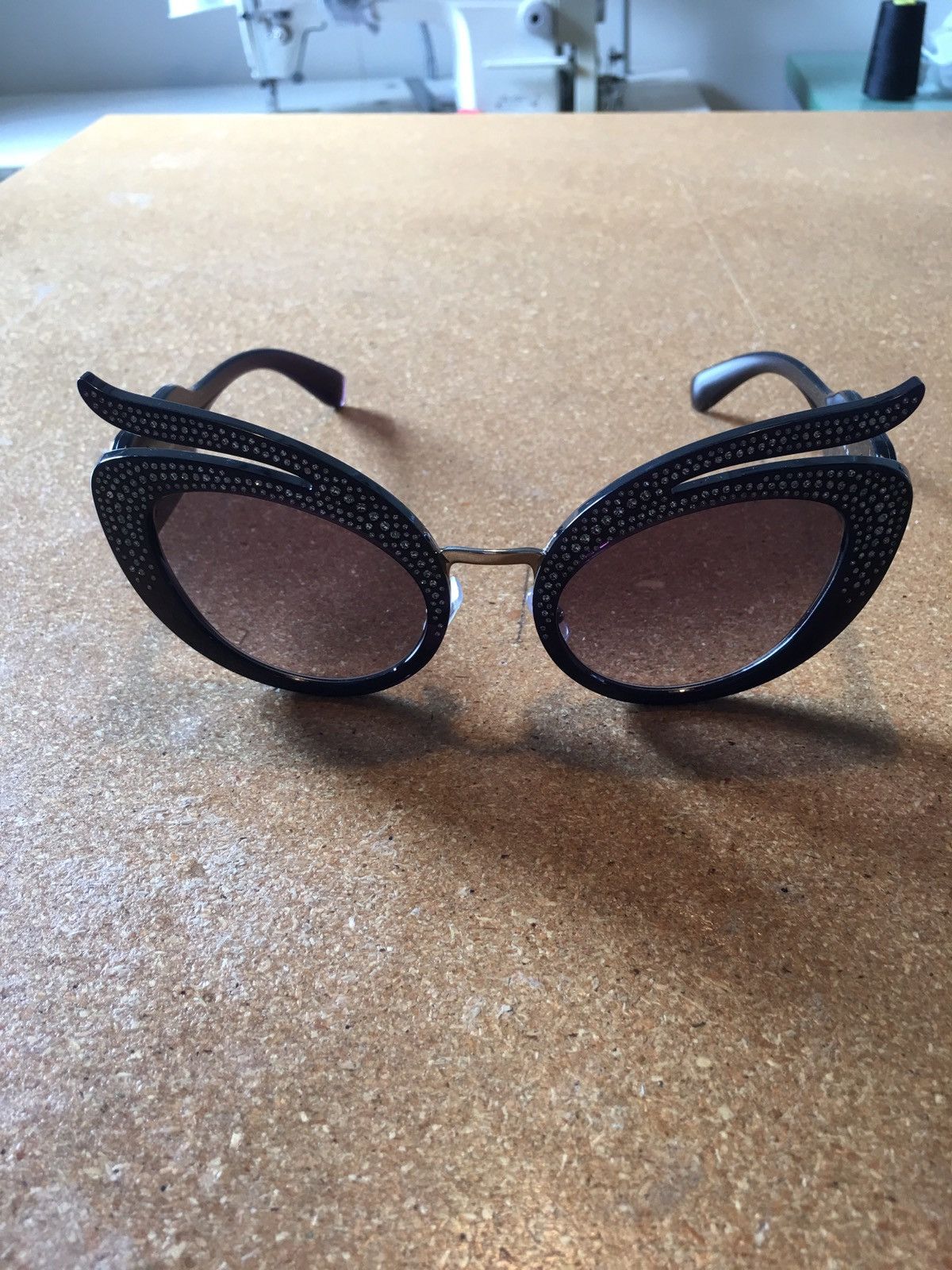Miu Miu Miu Miu Runway Cat Eye Sunglasses Size ONE SIZE - 3 Thumbnail