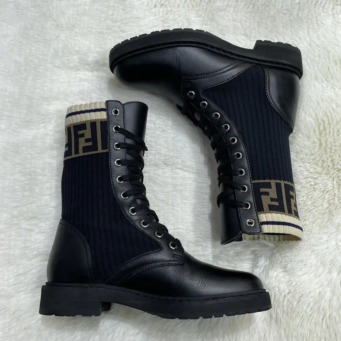 Fendi FENDI black leather Women's ankle boots 36 Size US 6 / IT 36 - 6 Thumbnail