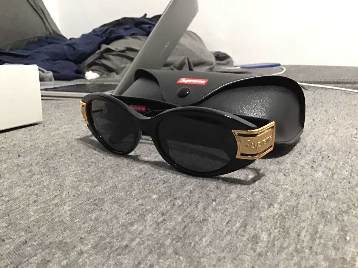 Supreme Supreme Plaza Sunglasses | Grailed