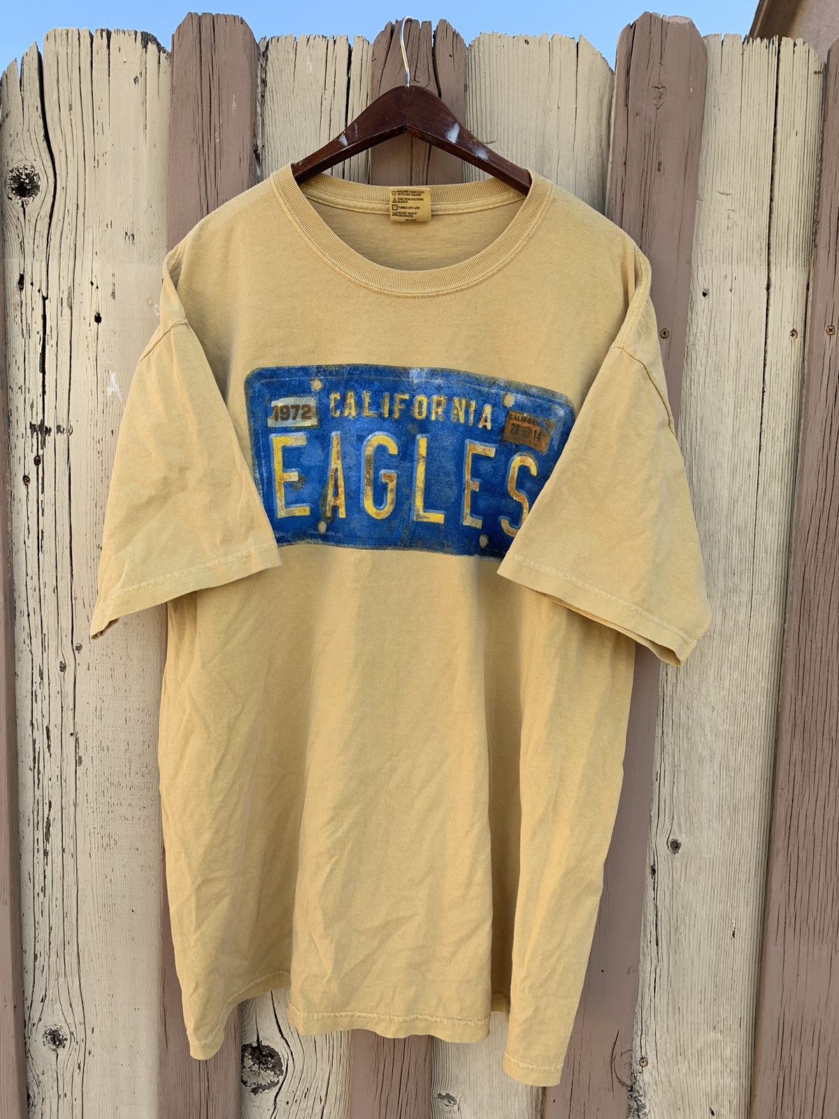 Vintage 90s style the eagles band t shirt tour rock n roll