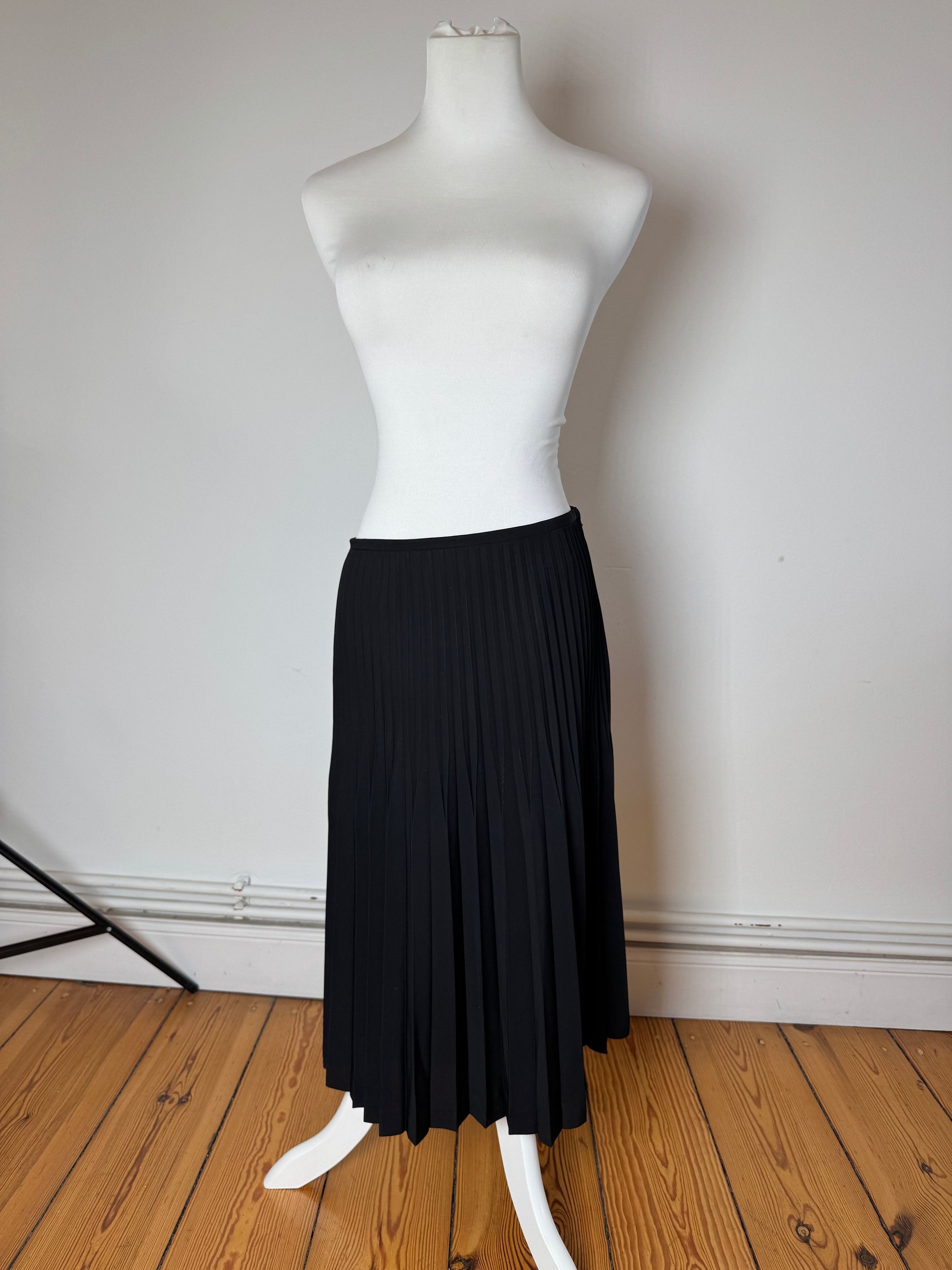 Givenchy Vintage Plissee Skirt 36/S black Size 36" / US 14 / IT 50 - 8 Thumbnail